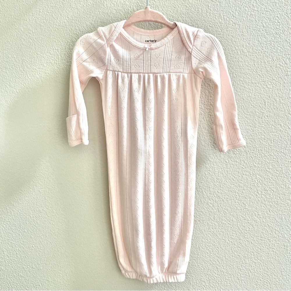 NWOT | Carter’s | Newborn Sleeper Gown in Light Pink Heart Print